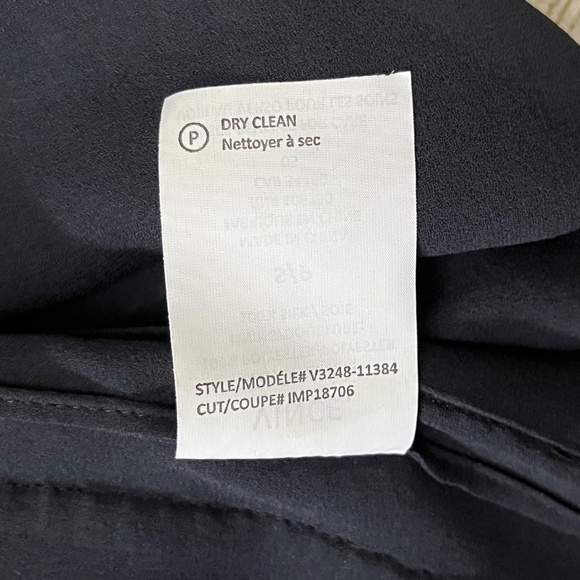 Vince Blouse Women's Small Dark Navy Blue Sleeveless Textured Mesh Overlay Top - Picture 10 of 11